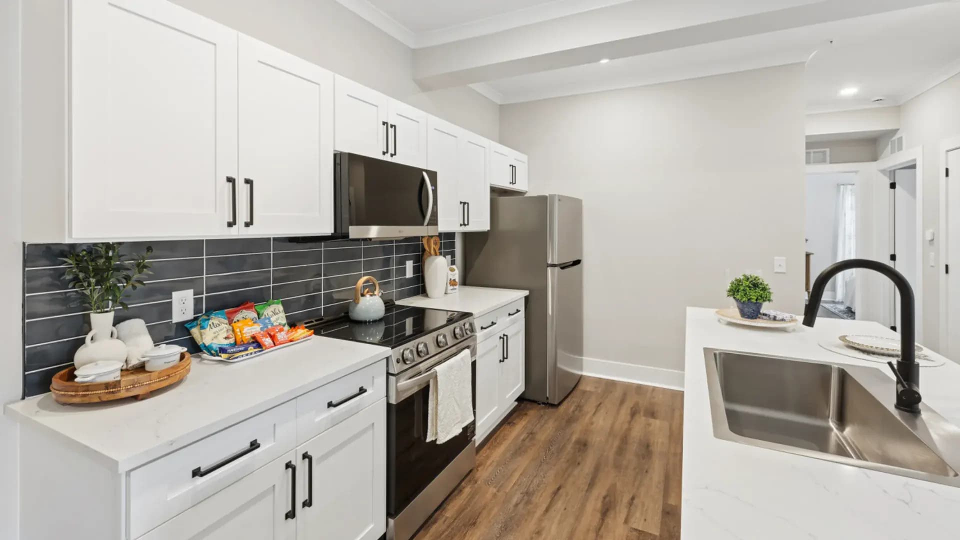 Kitchen in a Pointe Grand apartment home